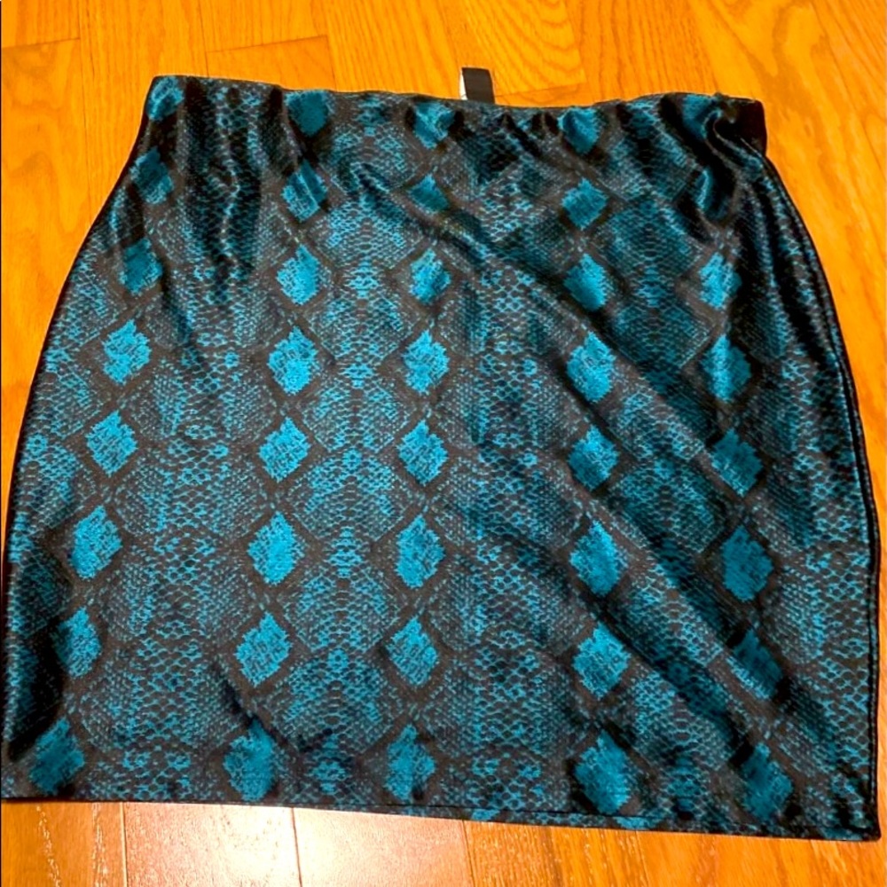 Windsor skirt